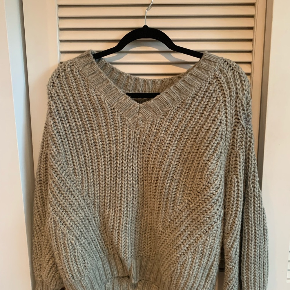 American Eagle Sweater
